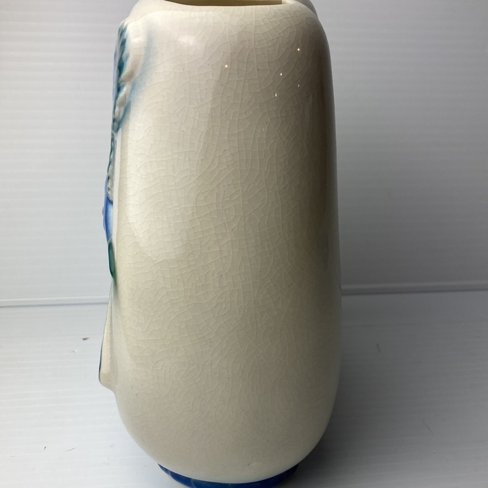 Bluebird vase - Picture 3 of 5